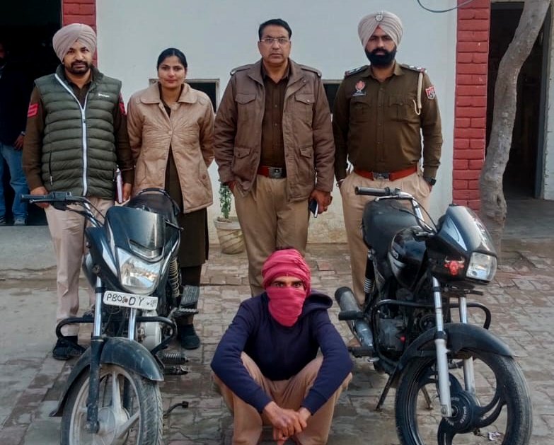 चोरी के दो मोटरसाइकिल सहित एक काबू ! पुलिस कर रही, ये कार्यवाई ………..