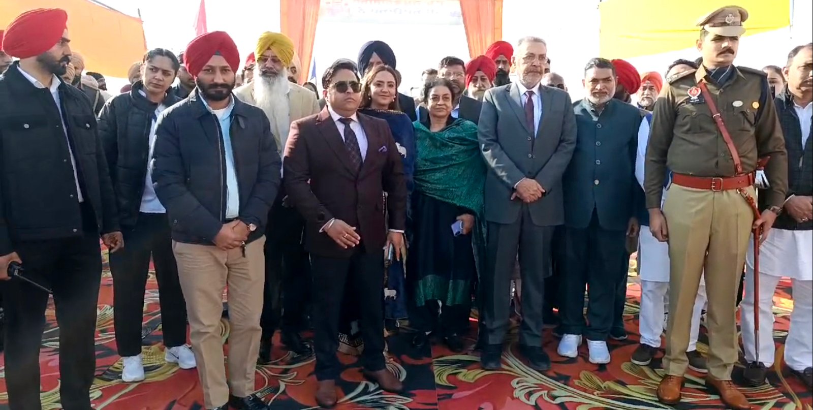 देखो, कैसे मनाया जाता है, जिला स्तरीय गणतंत्र दिवस !!