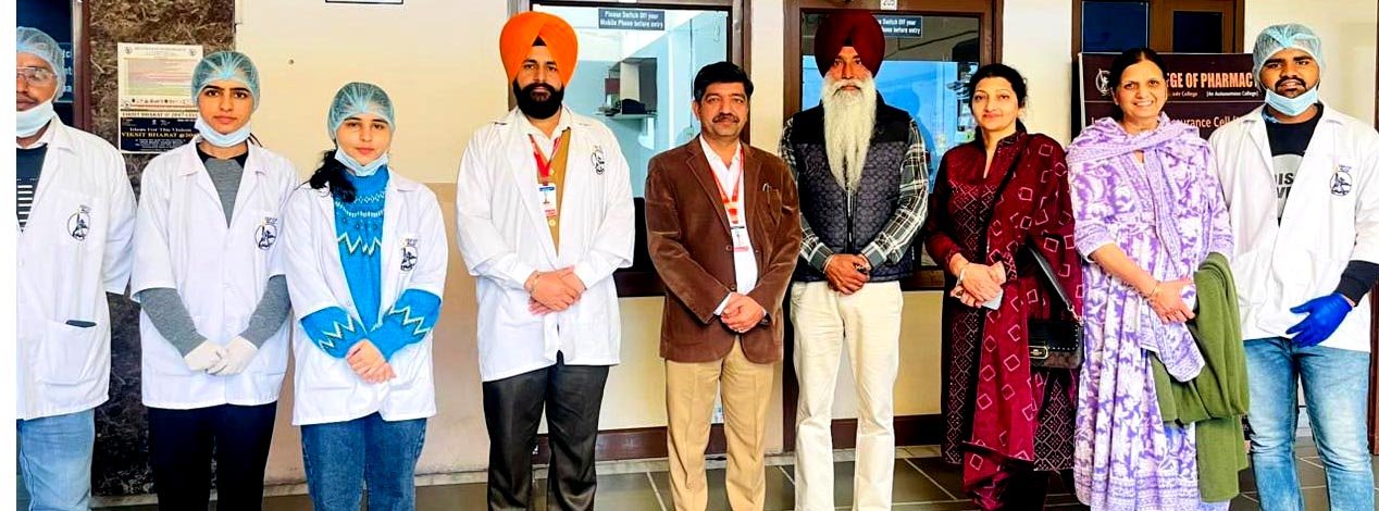 ISF कालेज ऑफ फार्मेसी के द्वितीय बैच के एलुमनाई ने किया कालेज का भ्रमण !!