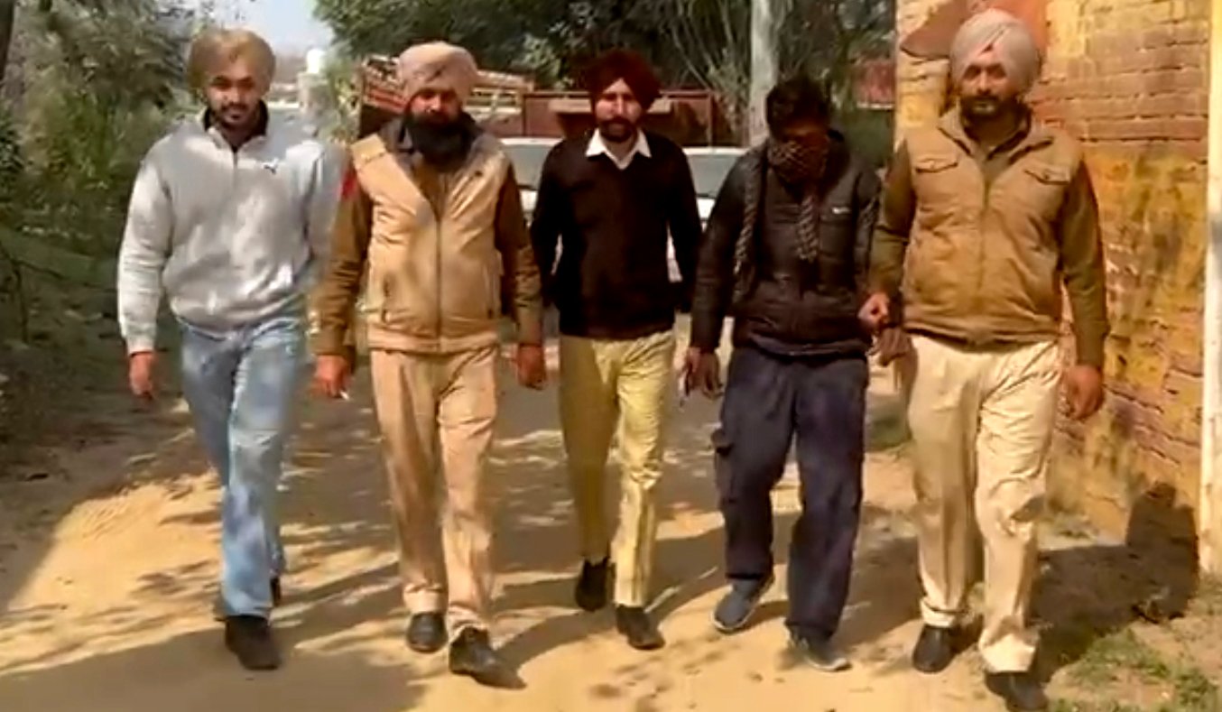 हिस्ट्री शीटर क्रिमिनल को पुलिस ने इस 9वें मामले में किया गिरफ्तार ! जानो पूरी खबर !!