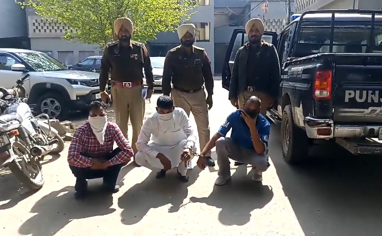 चोरी व लूट की वारदातें करते, पड़ गए इस धंधे में ! फिर जानो क्या हुआ अंजाम ??