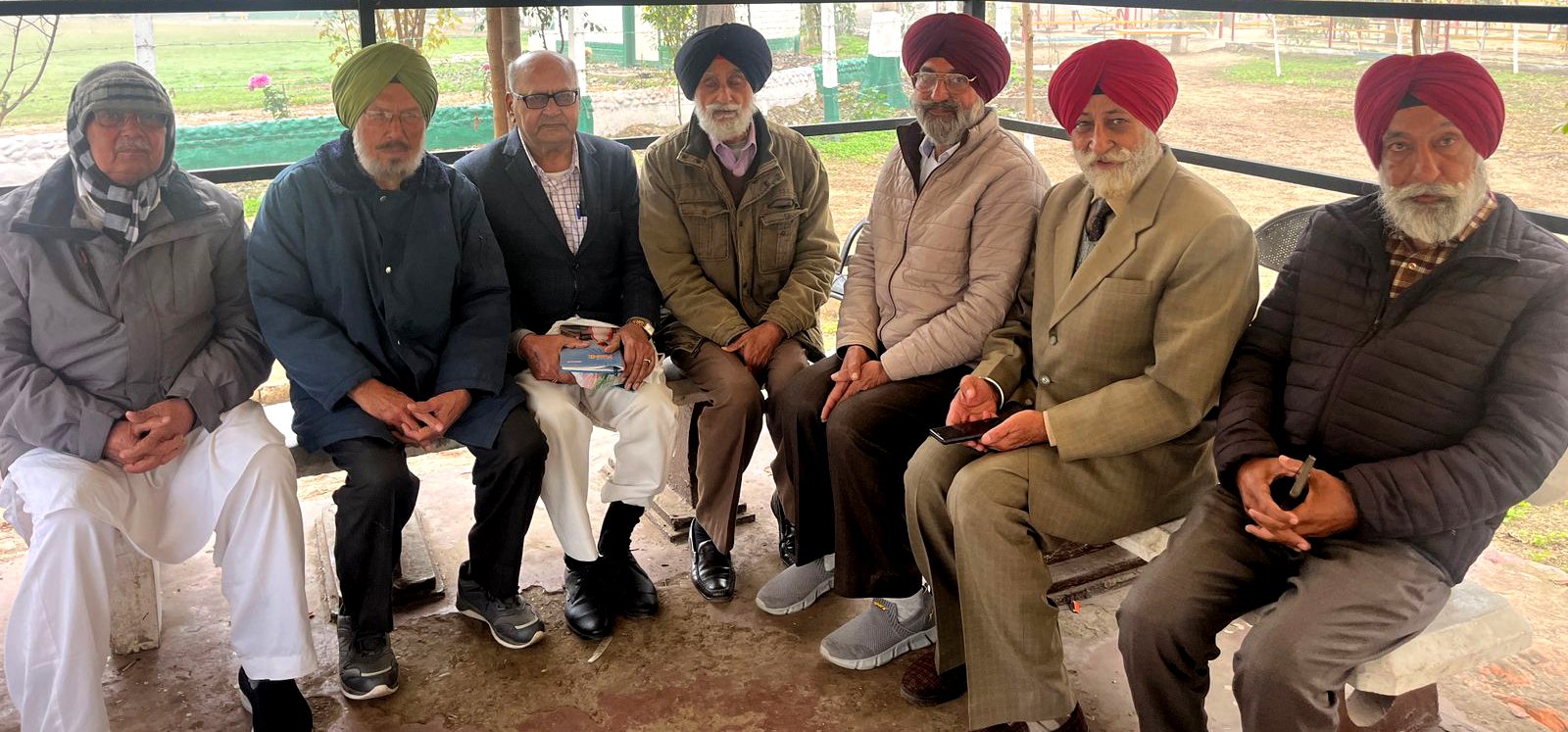 ‘ਕੁਦਰਤਵਾਦੀ ਵਿਚਾਰ ਮੰਚ’ ਦੀ ਮੀਟਿੰਗ ਵਿੱਚ ਗੀਤਾਂ ਤੇ ਰਚਨਾਵਾਂ ਨੇ ਬਣਿਆ ਸਮਾਂ !!