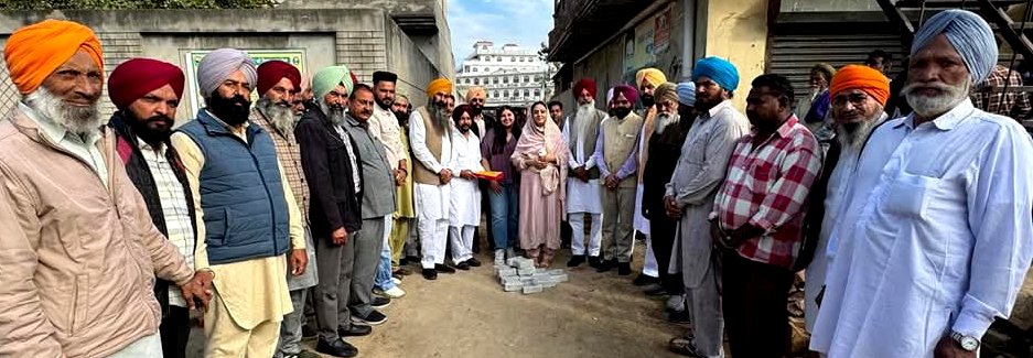 वार्ड नंबर 50 में, इंटरलॉकिंग टाइल लगने का काम शुरू ! विधायक अमनदीप ने किया श्री गणेश !!