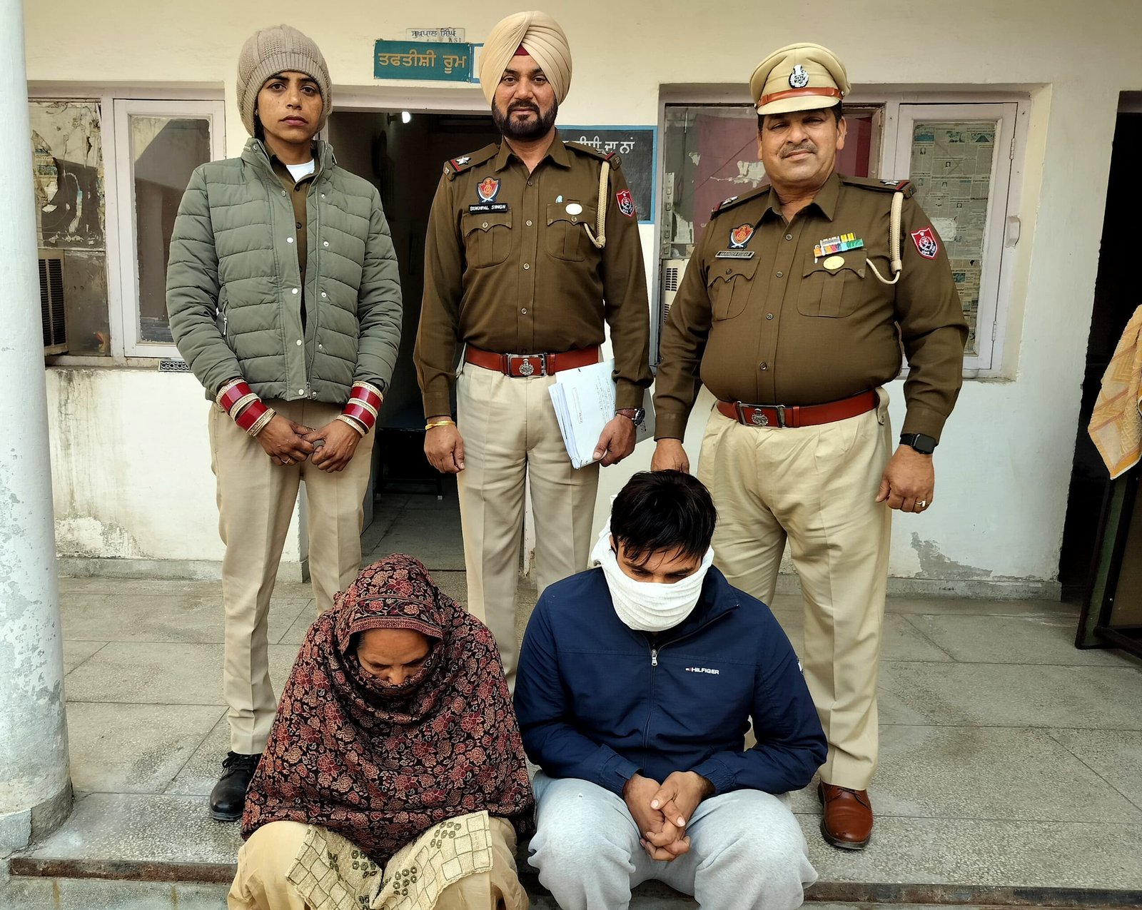 एक करोड़ से अधिक की ठग्गी मामले में मां बेटा गिरफ्तार ! जानो पूरा मामला !!