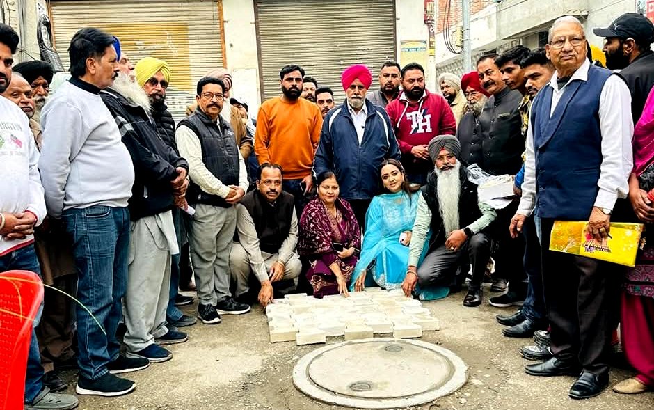 वार्ड नंबर 13 का आया नंबर ! 49.41 लाख की लागत से कायाकल्प शुरू ! विधायक ने करवाई शुरुआत !!