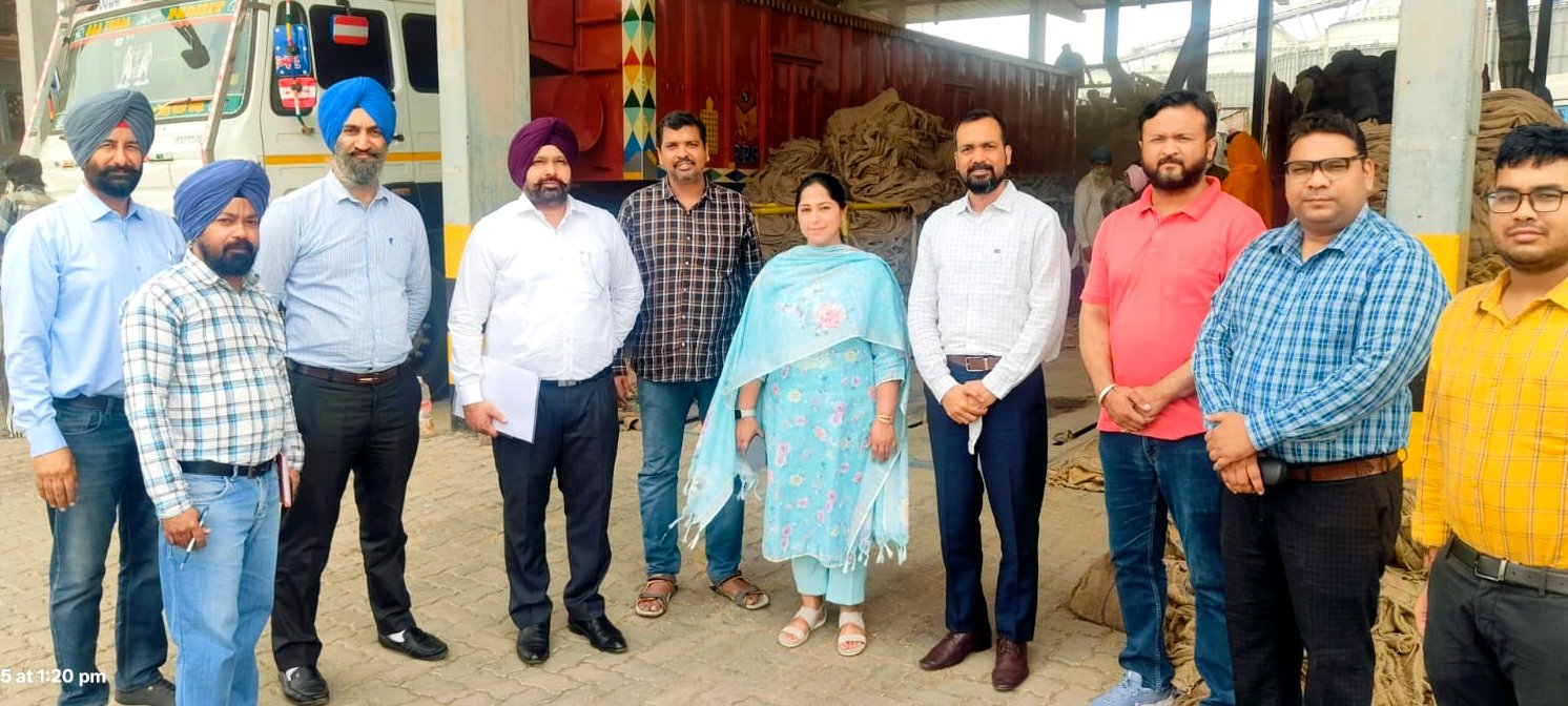 DFSC ਗੀਤਾ ਬਿਸ਼ੰਭੂ ਦੀ ਖਰੀਦ ਏਜੰਸੀਆਂ ਦੇ ਜ਼ਿਲ੍ਹਾ ਮੈਨੇਜਰਾਂ ਨਾਲ ਬੈਠਕ ! ਕਰੜੀਆਂ ਹਿਦਾਇਤਾਂ ਜਾਰੀ !!