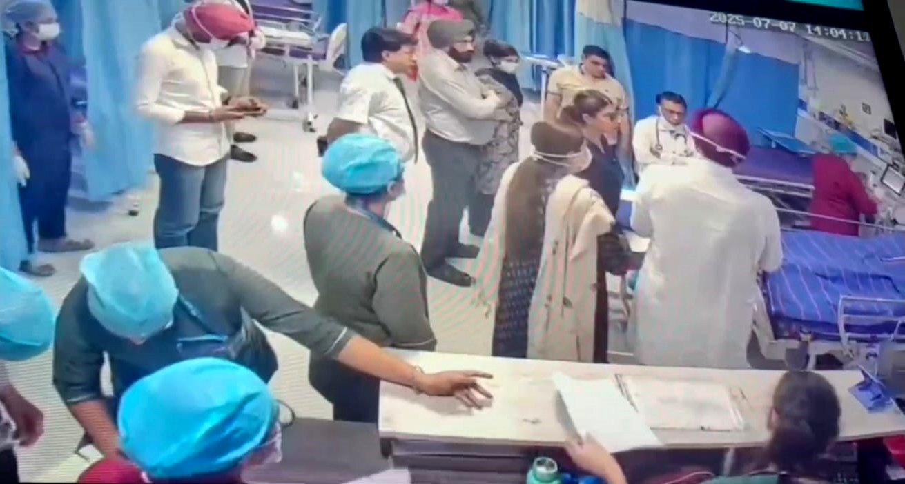 कांग्रेस प्रधान राजा वडिंग पहुंचे मोगा ! पुलिस व सरकारों को सुनाई खरी खोटी !!