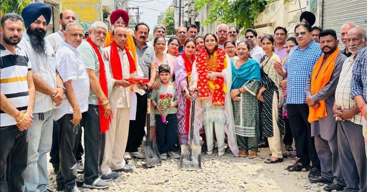 विधायक अमनदीप ने पार्षद पायल के वार्ड नं 41 में किया 49 लाख रुपए के विकास कार्यों का शुभारम्भ !!