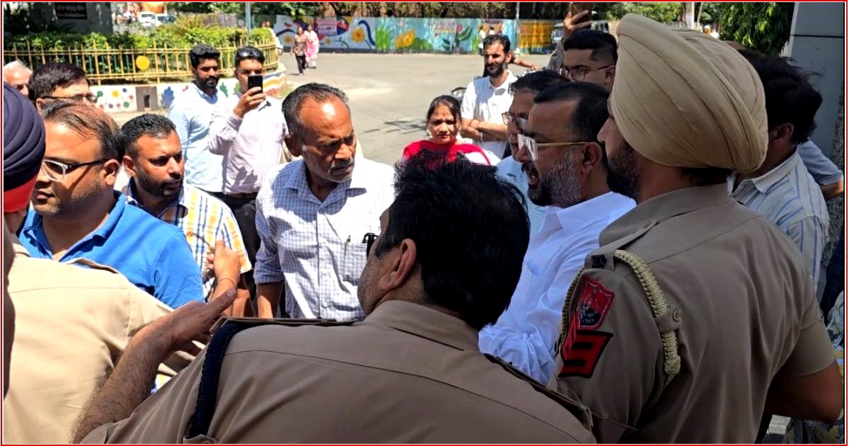 वार्ड 41, अनेक मौकों पर उलझते रहे ‘आप’, कोंग्रस व भाजपा कार्यकर्ता, DSP ने करवाया शांत